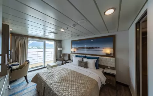 AE Expeditions, Greg Mortimer - Captains Suite 1